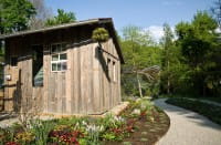 Gartenhaus richtig abreissen und entsorgen