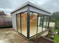 Kann man ein Gartenhaus am Hang bauen? 
