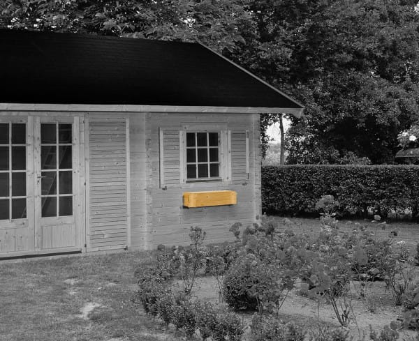 Blumenkasten für das Einzelfenster mit Kunststoffeinsatz