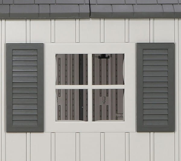 1 x Seitenfenster mit Klappläden