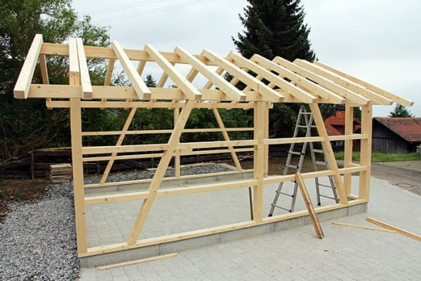 Staenderbauweise-Holzgarage